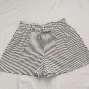 Uniqlo Women's High Waist Striped Cotton/Linen Easy Shorts Two Pockets - Gray S
